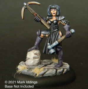Jee-Anna, Armored Female Warrior Priest
